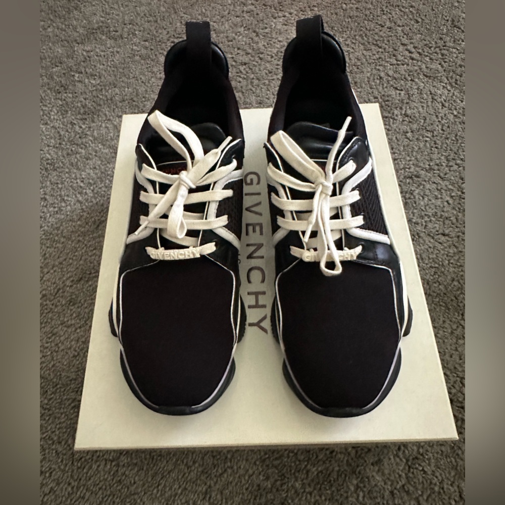 🔥 Head Turners. All EYES 👁 on YOU. Black GIVENCHY SNEAKERS Sz 45